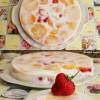 Легкий творожный десерт с фруктами